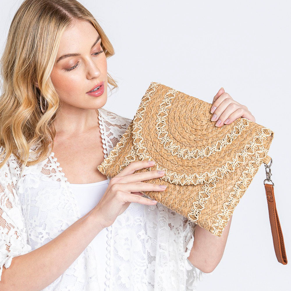 STITCH DETAIL STRAW CLUTCH