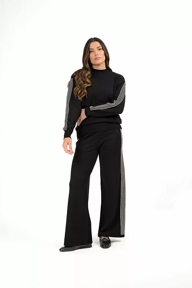 Knit Sleeve Detail Set Comfy