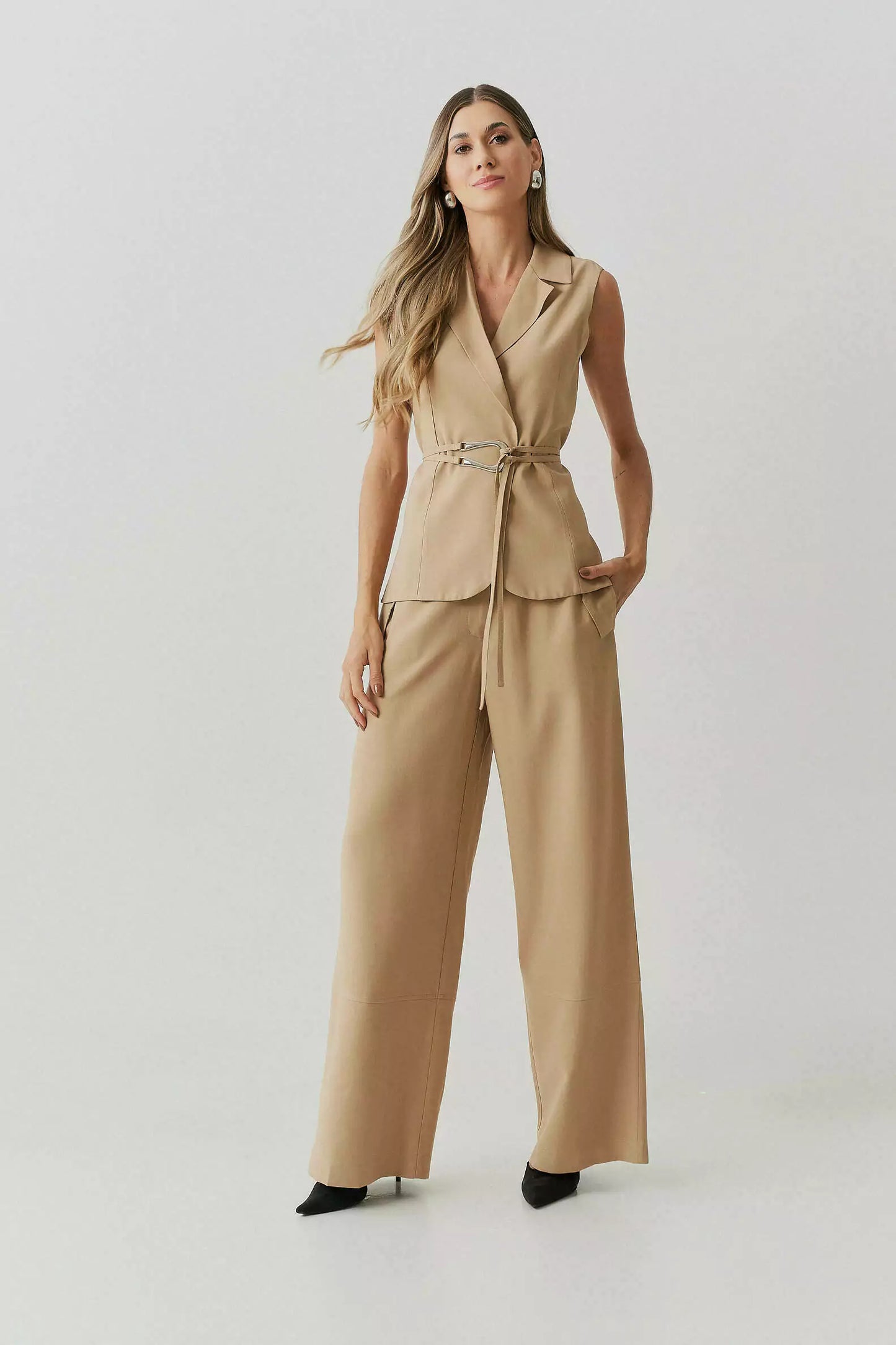 Light Tailored Sleeveless Set