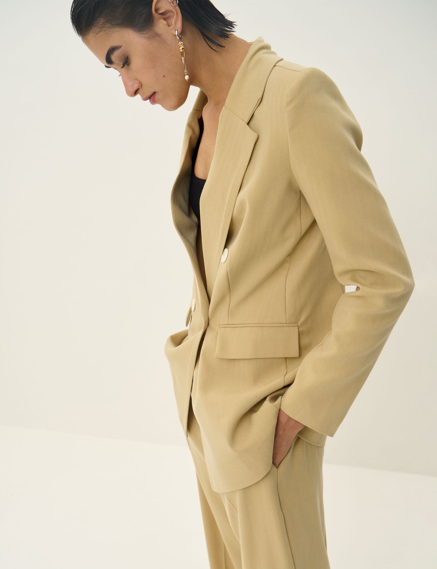 Isabelle Over Blazer