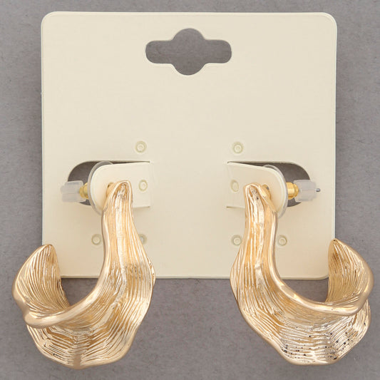 Ruffle Lined Metal Earring
