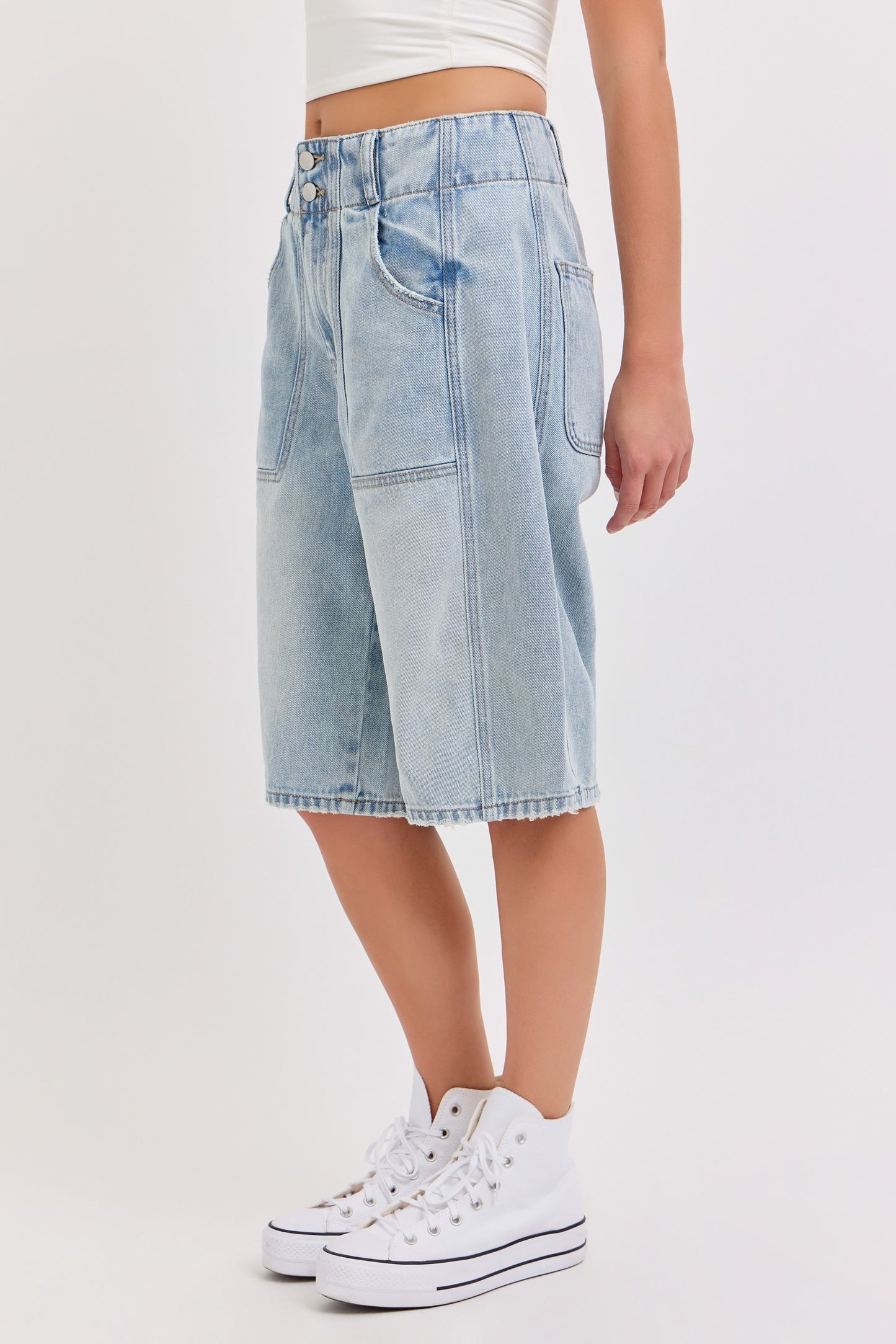 Mid Waisted Barrel Bermuda