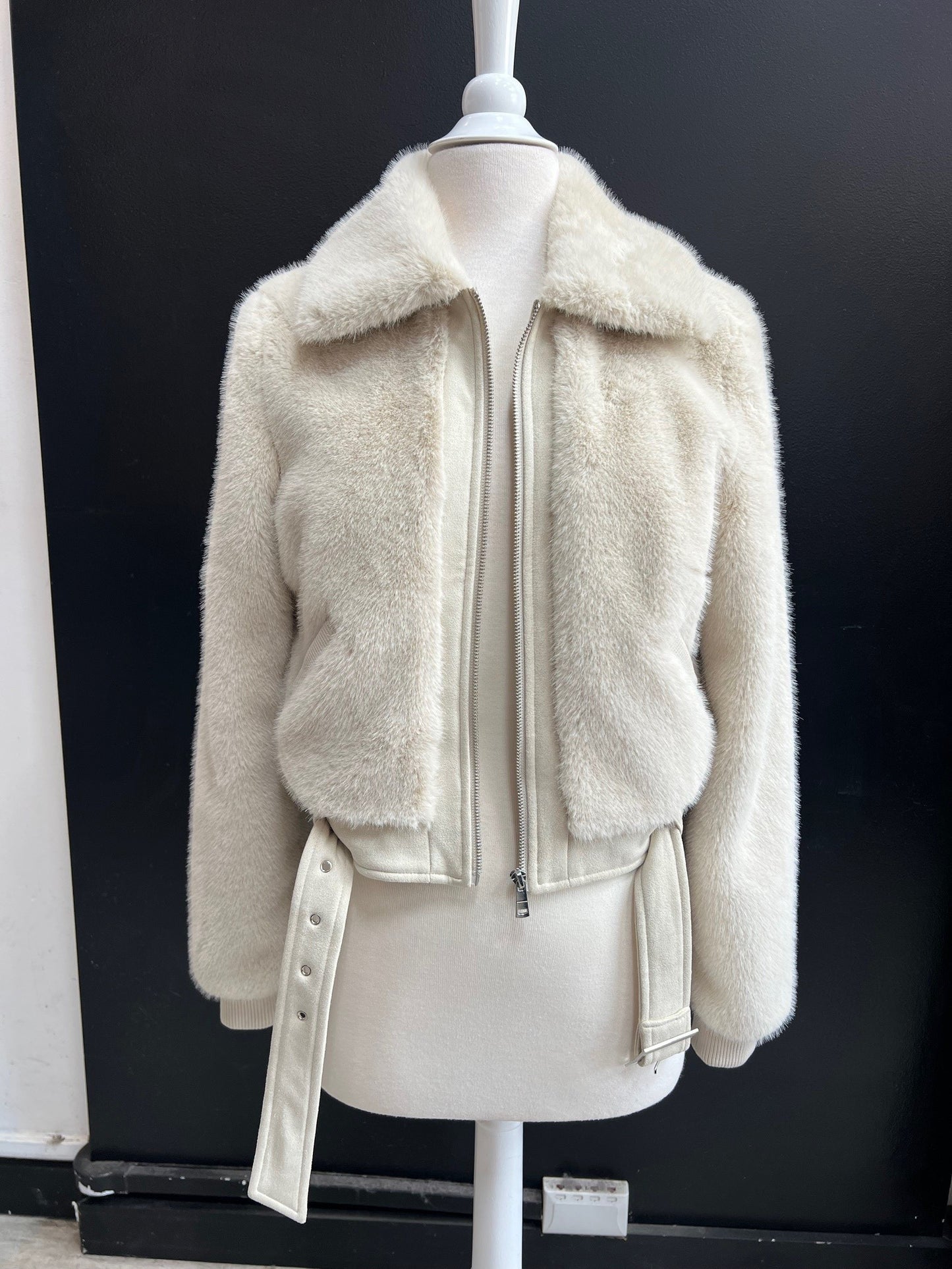 Manhattan Crop Jacket