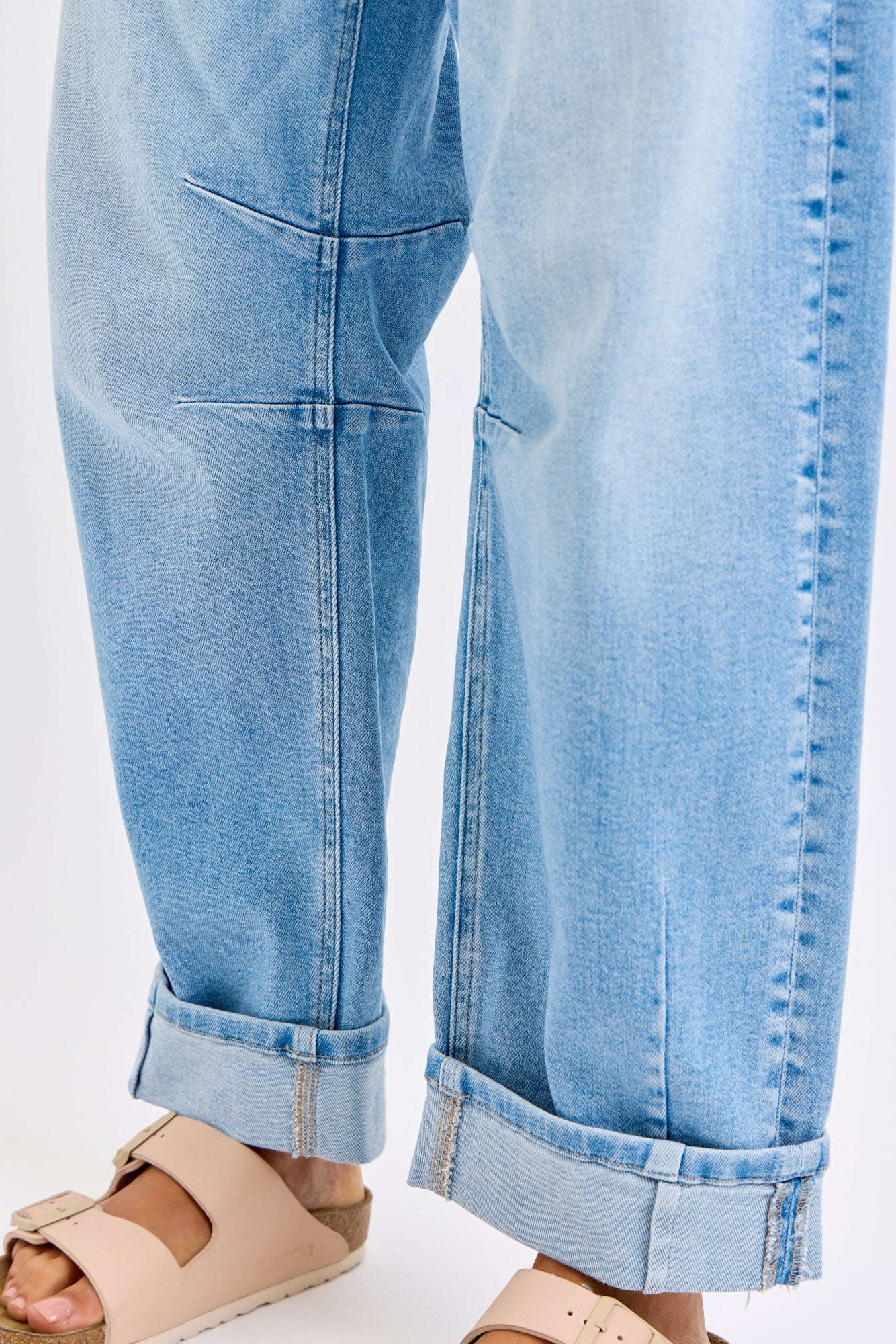 Waist Barrel Leg Cuff Jeans
