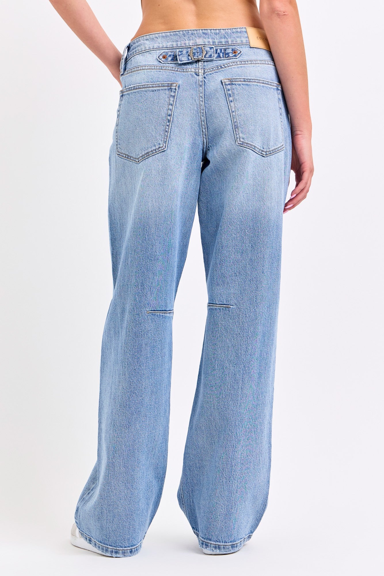 Low Baggy Jeans with Back Buckle