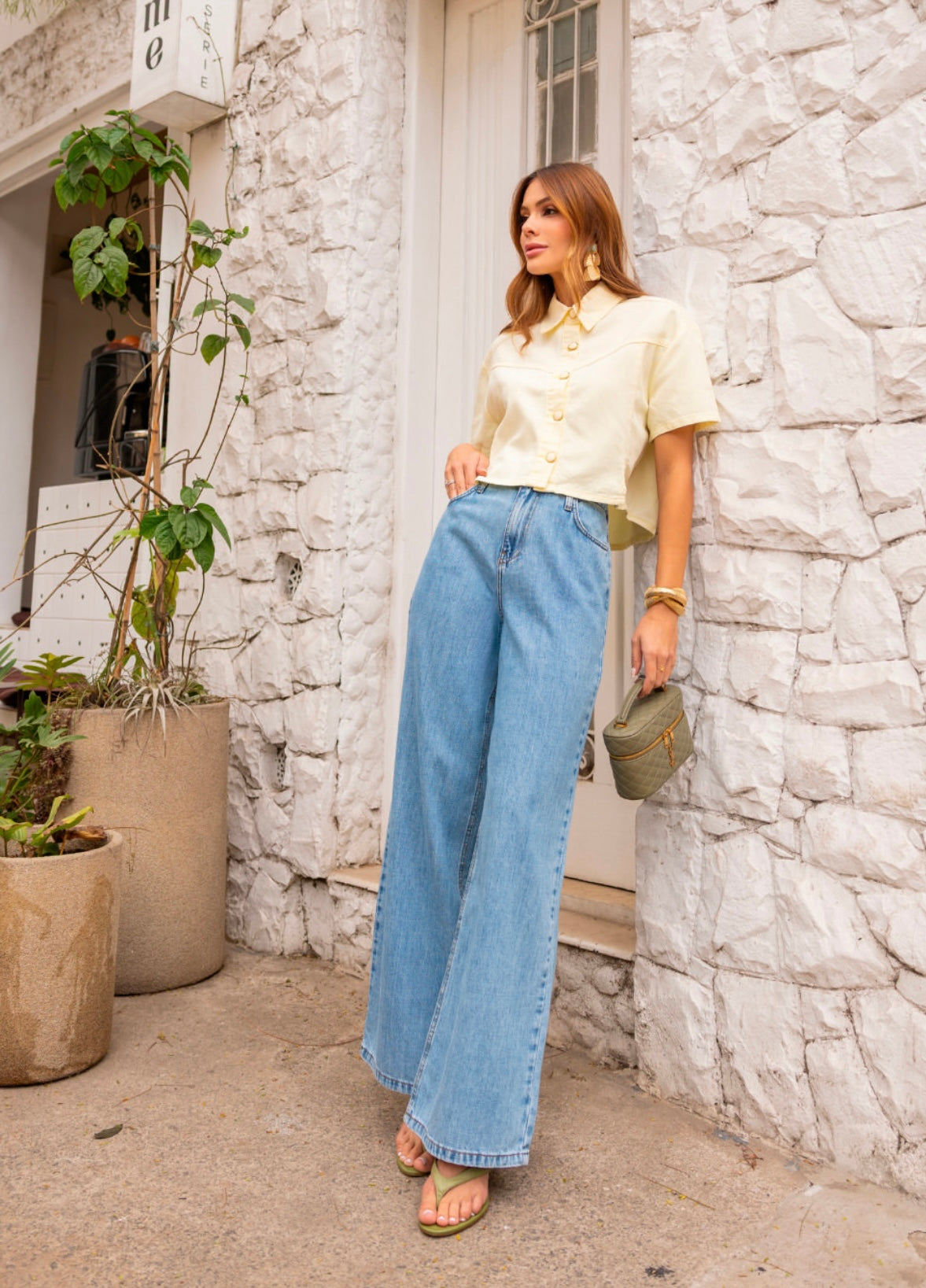 Wide Leg Comfy Jeans