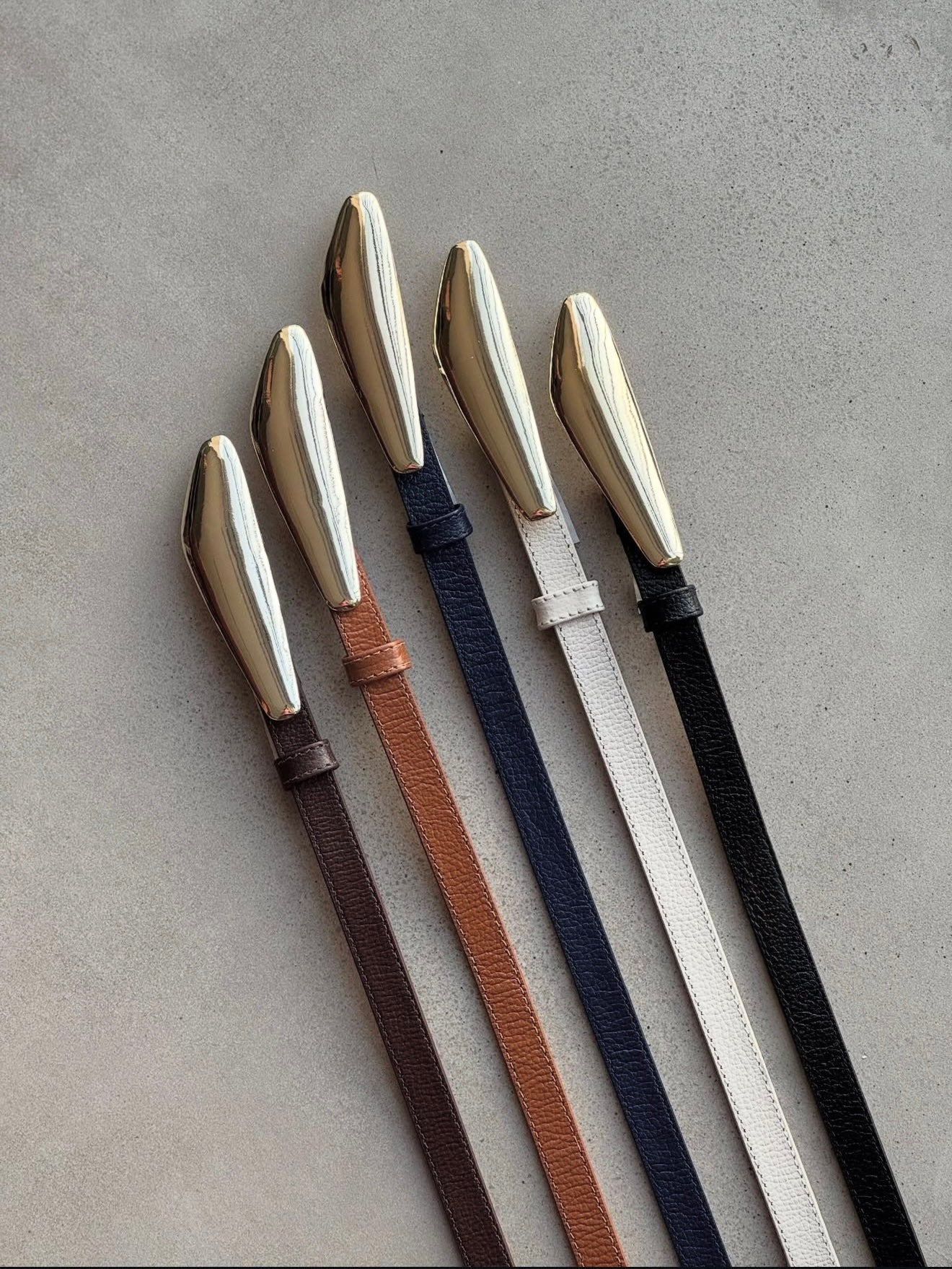 Slim Belt with Sculpted