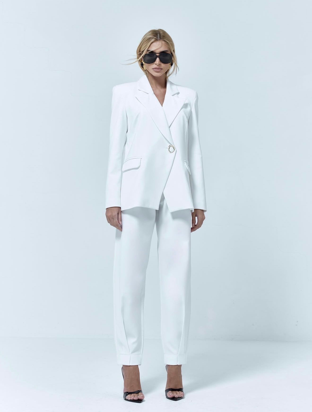 Verona Suit Set
