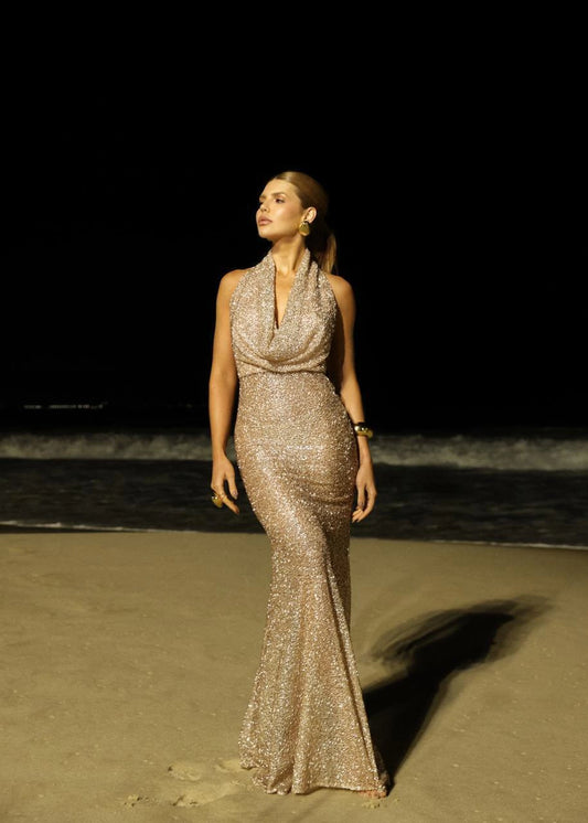 Long Décolleté Dress